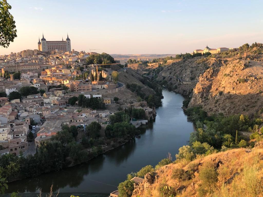 Toledo Ciudad De Las Tres Culturas , Un Lugar Para Disfrutar Todas Las Familias Con Sus Hijos " Desayuno Incluido" Villamiel de Toledo Eksteriør bilde